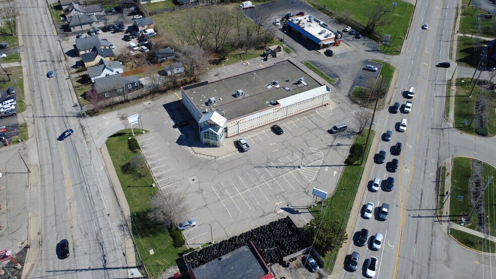 2975 Lafayette Rd, Indianapolis, IN à louer - Photo de l’immeuble – Image 3 sur 9
