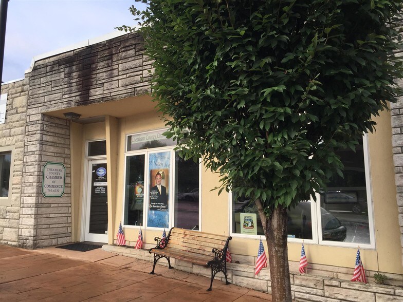 108 N Main St, Ashland City, TN à louer - Photo principale – Image 3 sur 15
