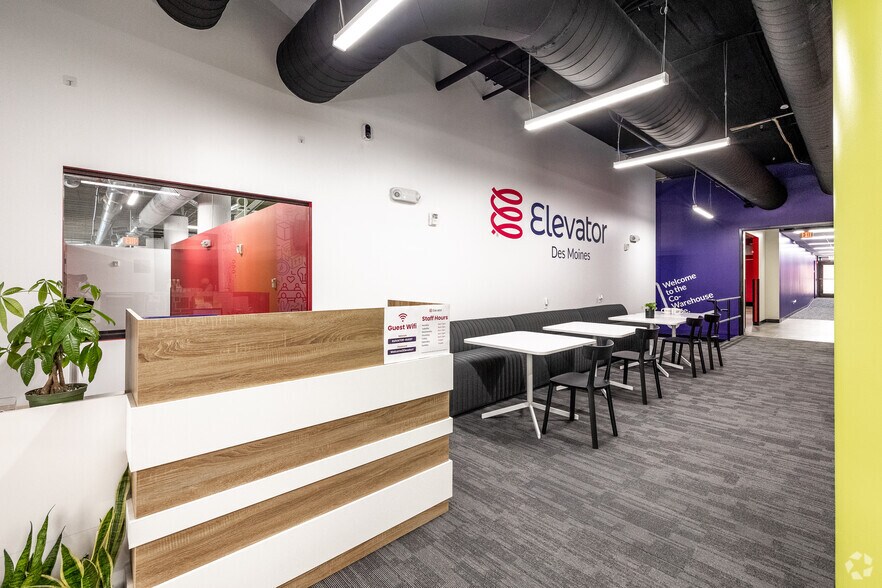 204 12th St, Des Moines, IA à louer - Photo intérieure – Image 3 sur 57