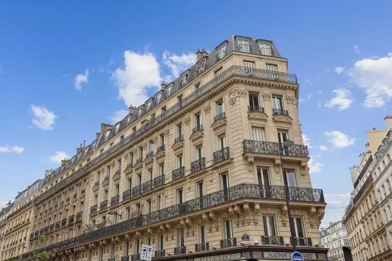 11 Rue De Châteaudun, Paris à louer Photo de l’immeuble– Image 1 sur 3