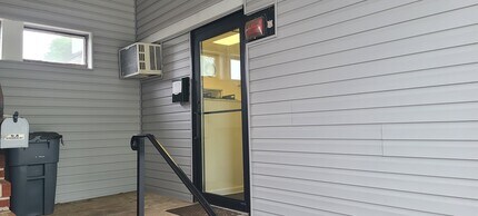 9-13 Ackerman Ave, Emerson, NJ à louer Photo de l’immeuble– Image 1 sur 6