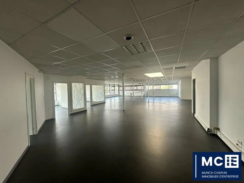 Bureau dans Strasbourg à louer - Photo de l’immeuble – Image 1 sur 6