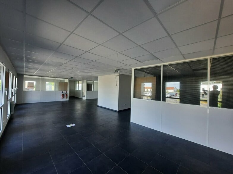Bureau dans Boos à vendre - Photo intérieure – Image 2 sur 9
