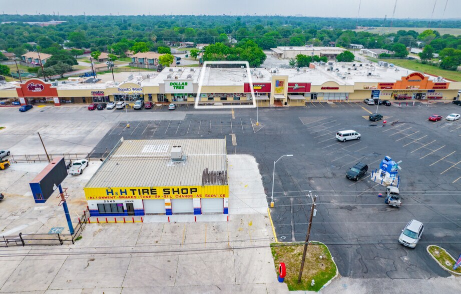 2000-2038 Austin Dr, San Antonio, TX à louer - Photo de l’immeuble – Image 3 sur 16