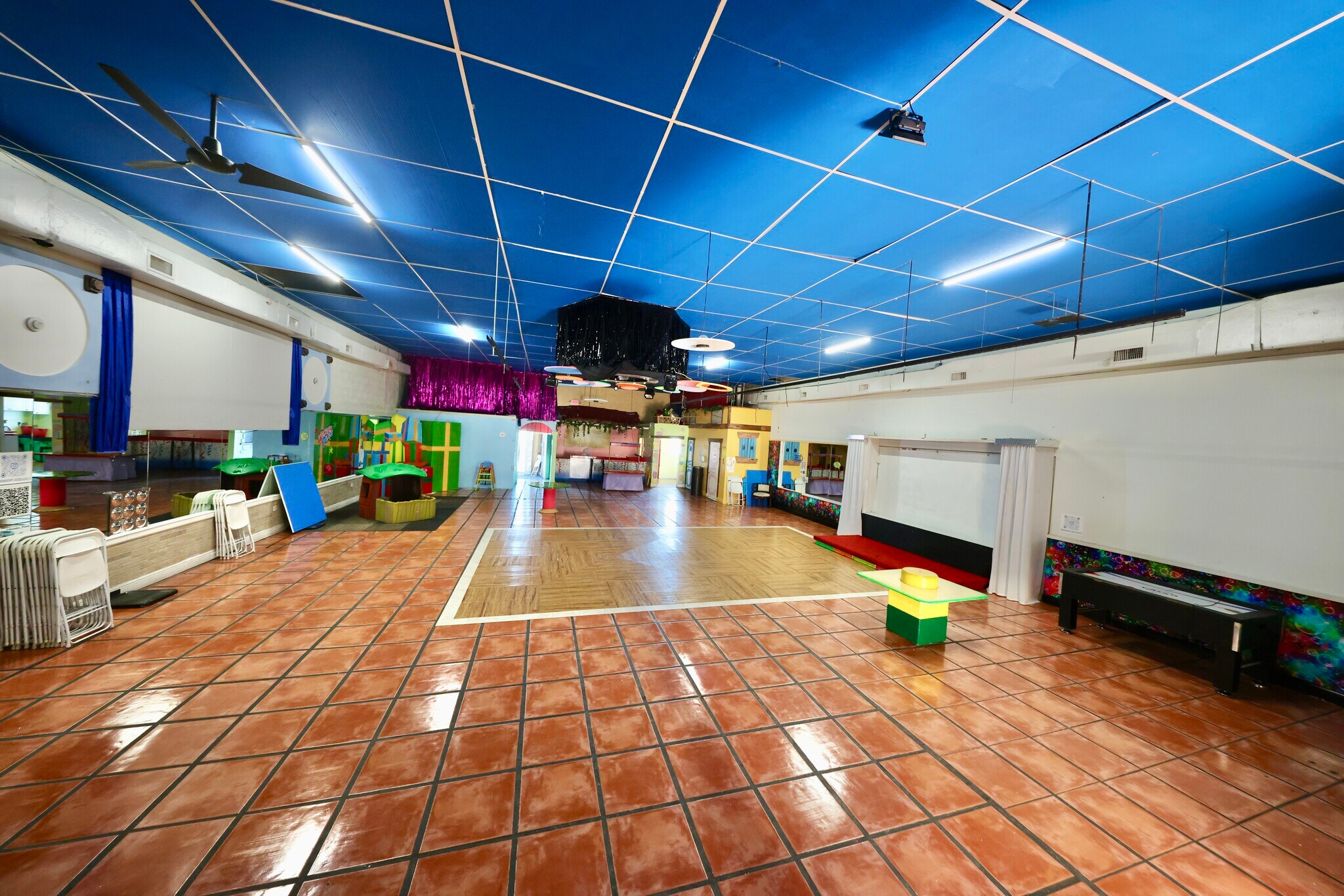 774-798 W 84th St, Hialeah, FL à louer Photo principale– Image 1 sur 10