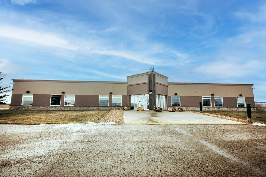 37 Vic Turner Airport Rd, Dawson Creek, BC à vendre - Photo de l’immeuble – Image 2 sur 21