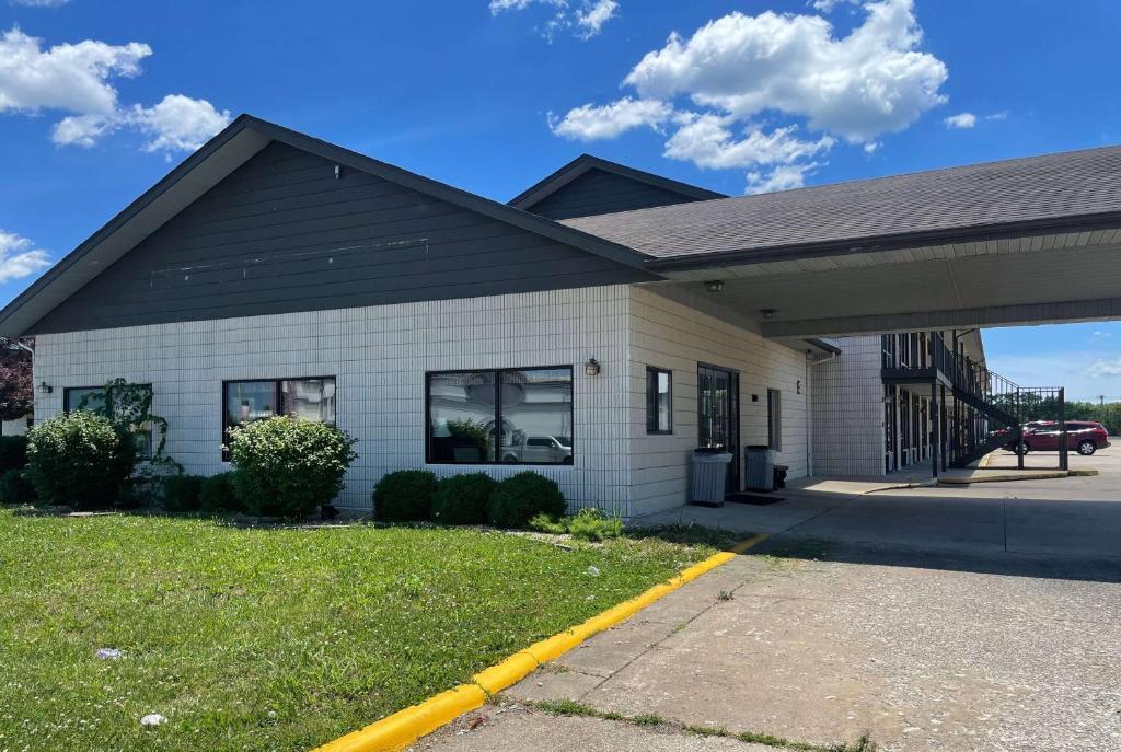 3269 Shepherd of the Hills Expy, Branson, MO à vendre Photo de l’immeuble– Image 1 sur 7