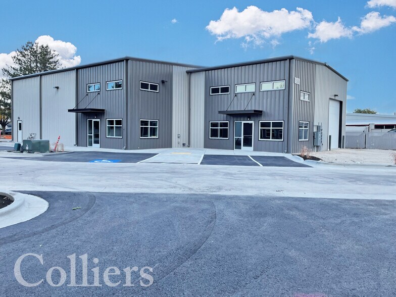 1586 N Debra Dr, Nampa, ID à louer - Photo principale – Image 1 sur 8
