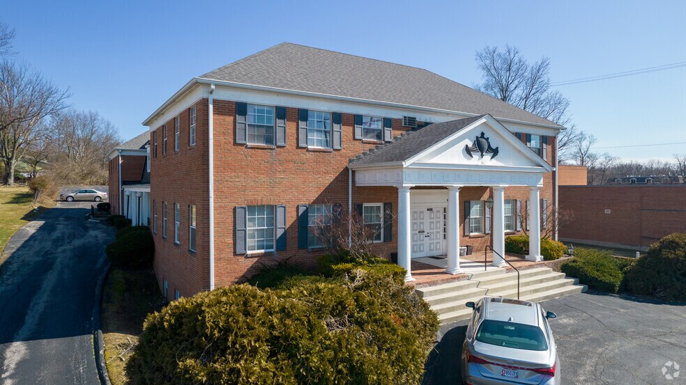 6660 N High St, Columbus, OH à vendre - Photo de l’immeuble – Image 2 sur 27