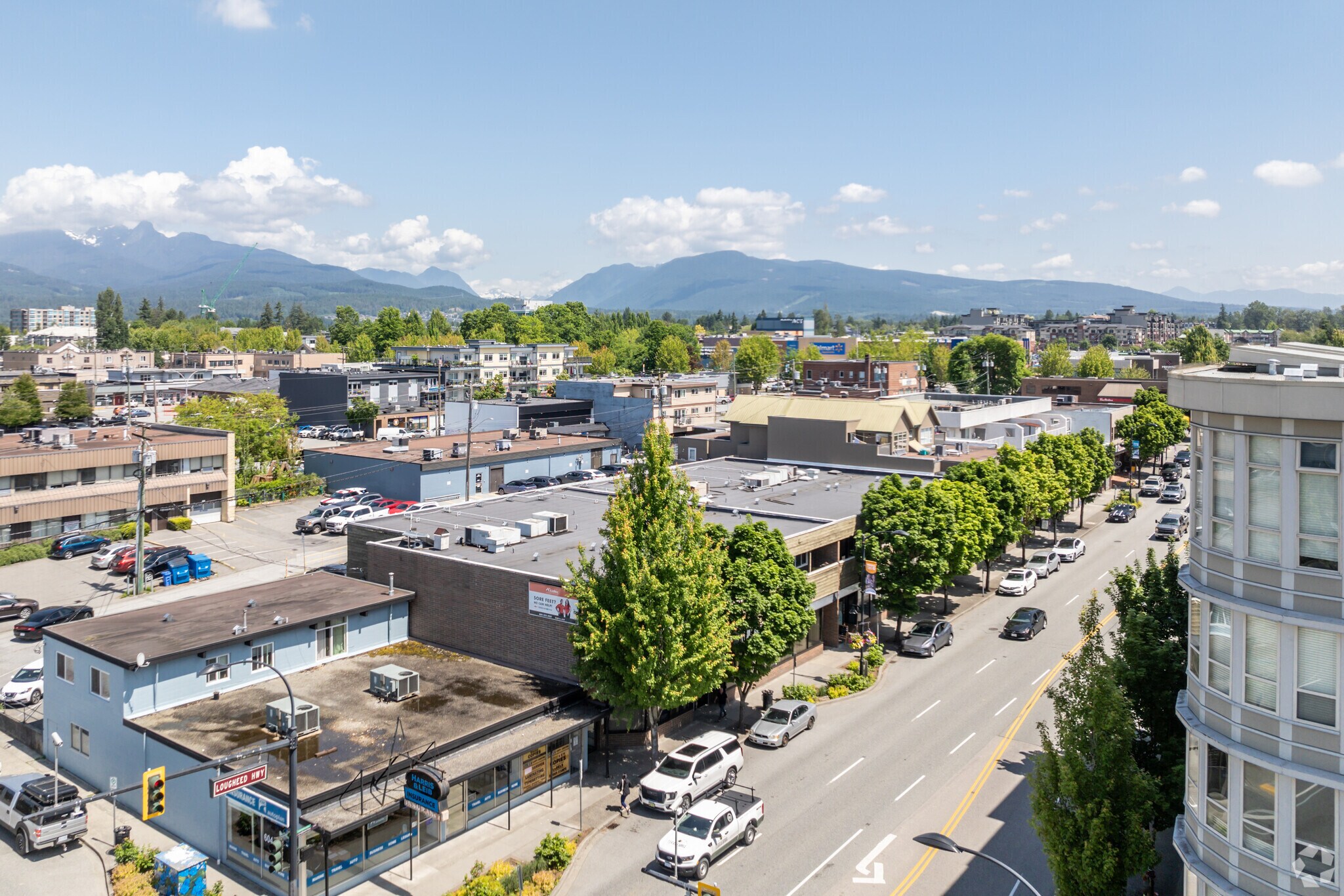 22325 Lougheed Hwy, Maple Ridge, BC à vendre Photo de l’immeuble– Image 1 sur 1