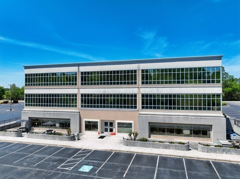 186 Dunbarton Dr, Florence, SC à louer - Photo de l’immeuble – Image 2 sur 6