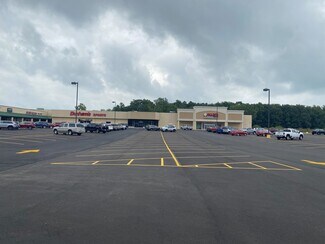 Plus de détails pour 2008 N Wayne St, Angola, IN - Local commercial à louer