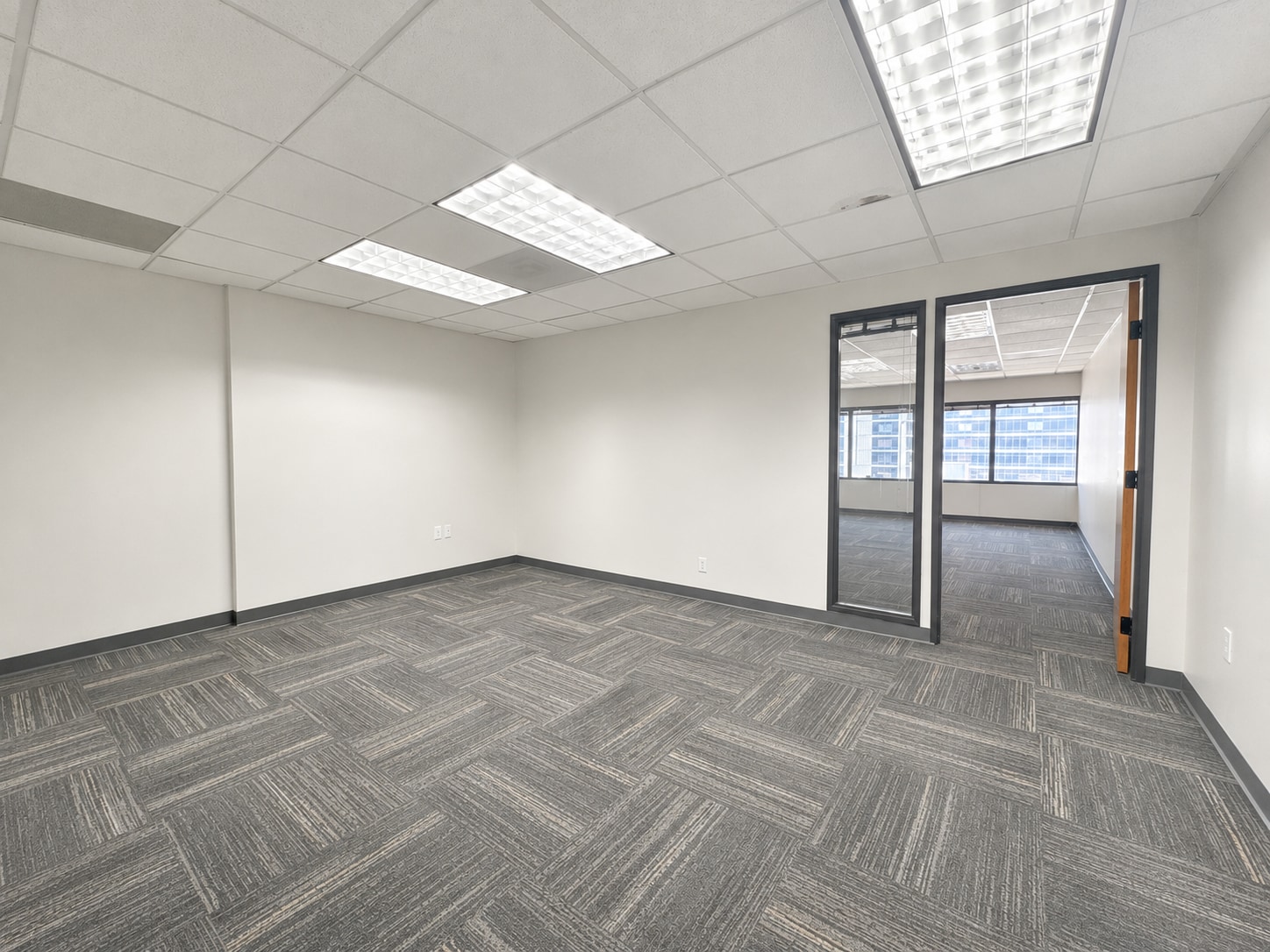 5757 W Century Blvd, Los Angeles, CA à louer Photo intérieure– Image 1 sur 5