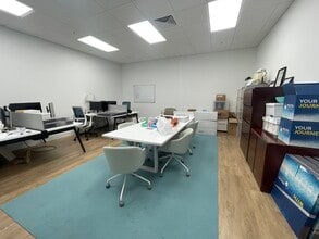 10455 Riverside Dr, Palm Beach Gardens, FL à louer Photo intérieure– Image 1 sur 18