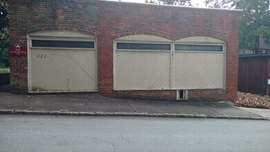 1122 Brookstown Ave, Winston-Salem, NC à louer Photo intérieure– Image 1 sur 3