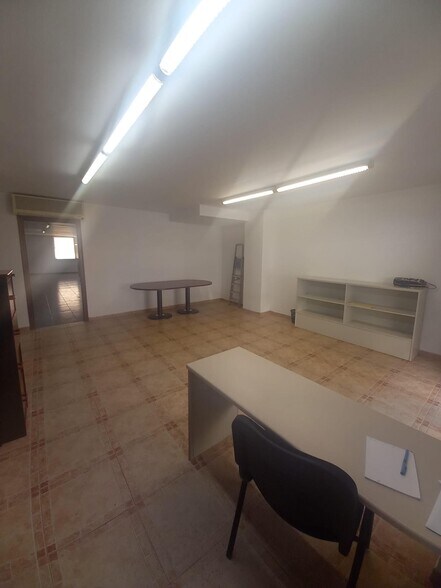 Local commercial dans Córdoba à louer - Photo de l’immeuble – Image 2 sur 10