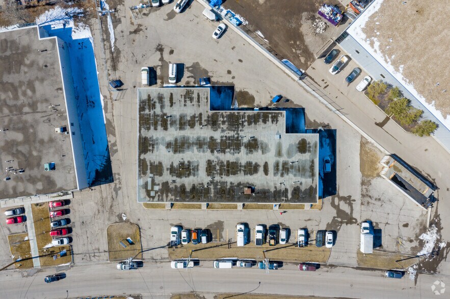 3201-3209 9th St SE, Calgary, AB à vendre - Aérien – Image 2 sur 2