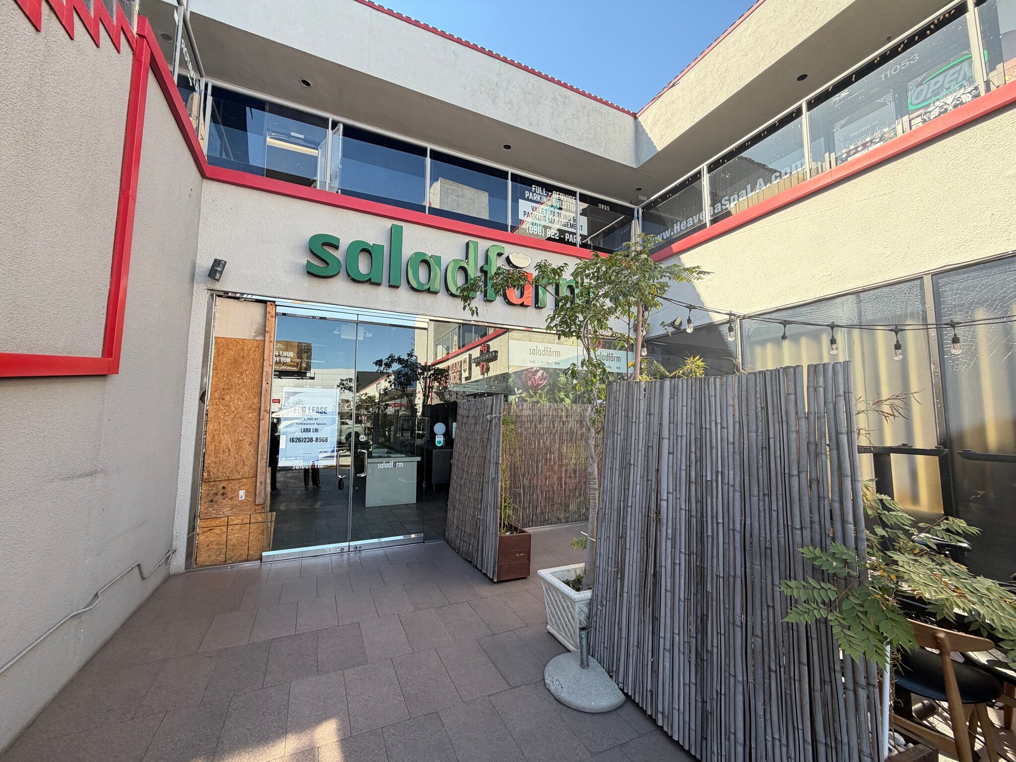 11031-11061 Santa Monica Blvd, Los Angeles, CA à louer Photo intérieure– Image 1 sur 12