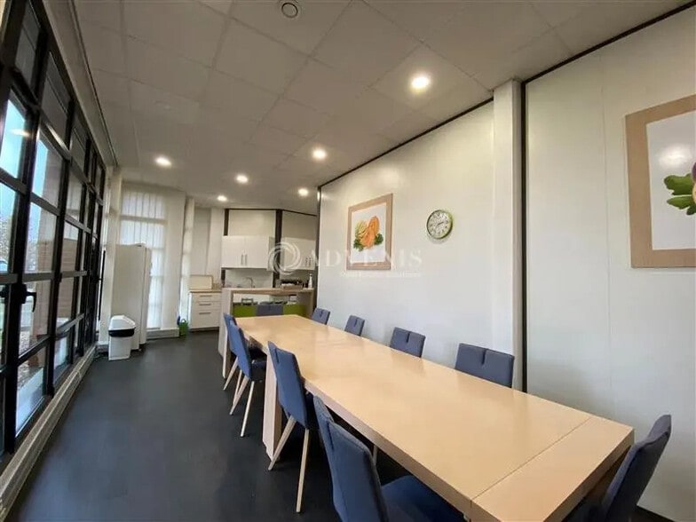 Bureau dans Guyancourt à vendre - Photo intérieure – Image 2 sur 6