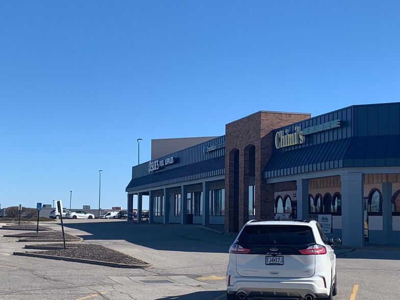 4105-4139 N Cloverleaf Dr, Saint Peters, MO à louer - Photo de l’immeuble – Image 2 sur 6