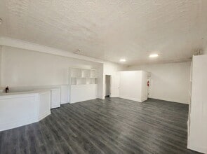 154-162 Sanford St, East Orange, NJ à louer Photo intérieure– Image 2 sur 10