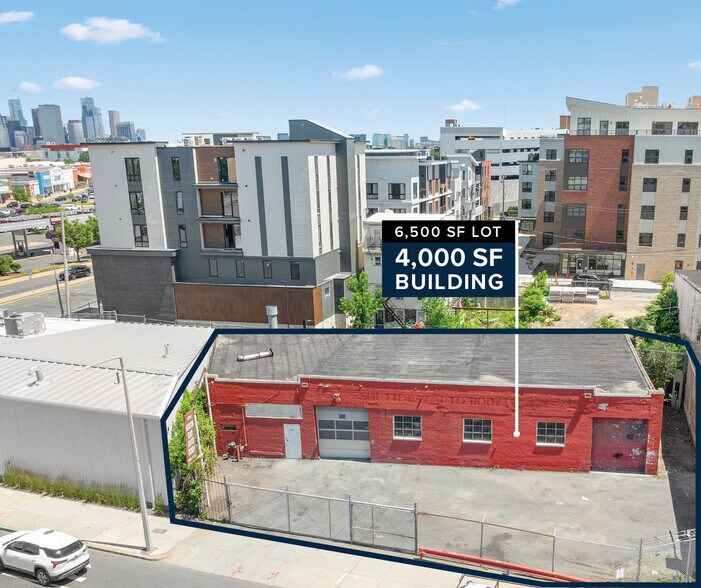 1176 Massachusetts Ave, Dorchester, MA à vendre - Photo de l’immeuble – Image 1 sur 14