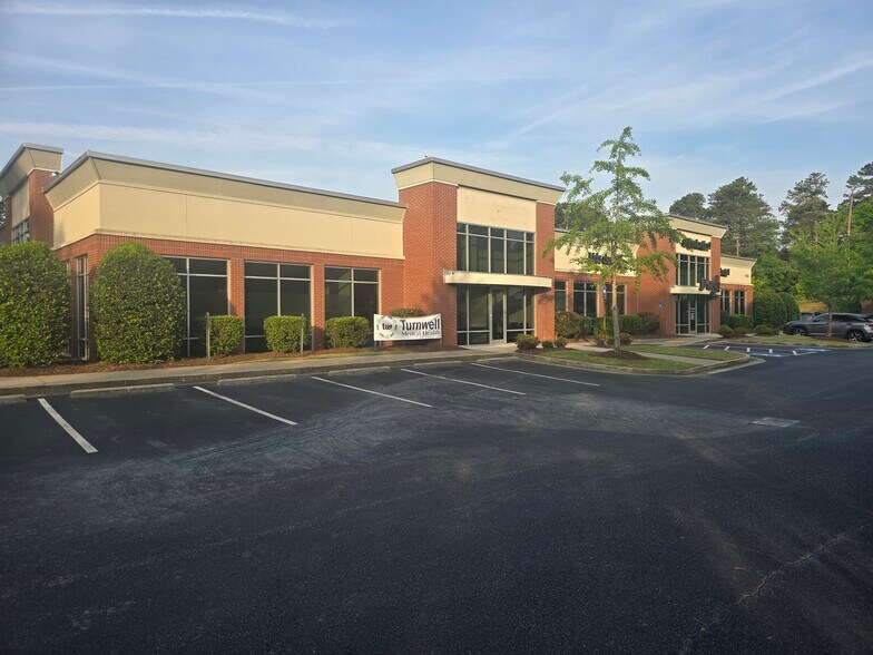 11125 Jones Bridge Rd, Alpharetta, GA à vendre - Photo de l’immeuble – Image 1 sur 21