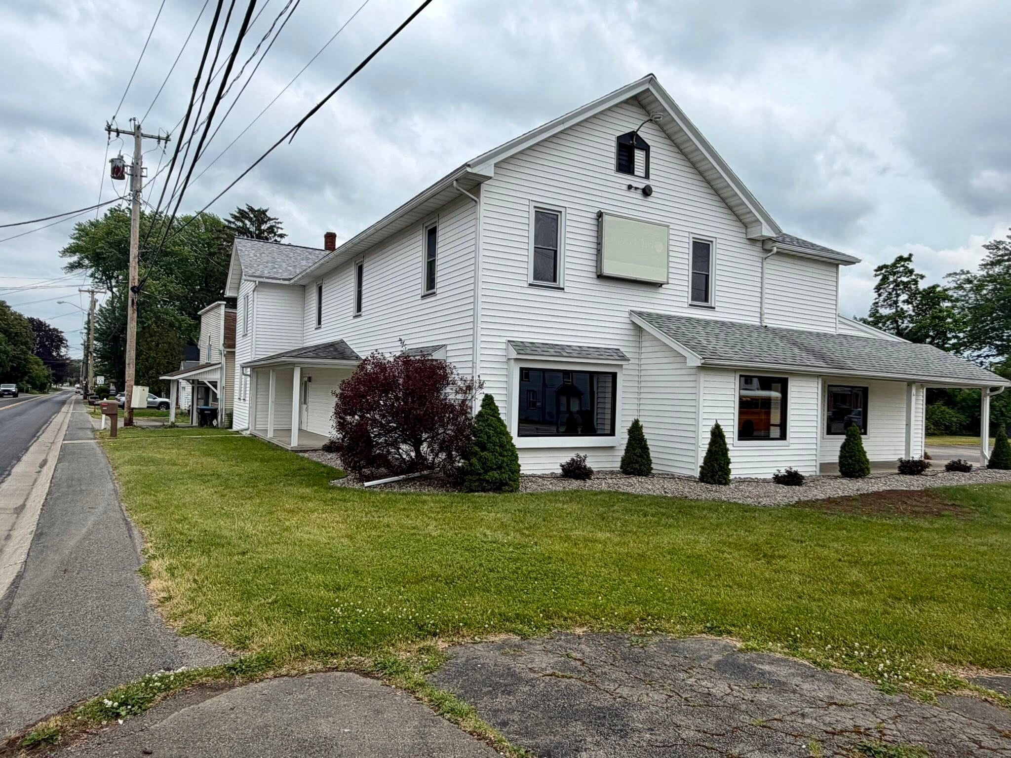 603 Ridge Rd, Webster, NY à vendre Photo de l’immeuble– Image 1 sur 6