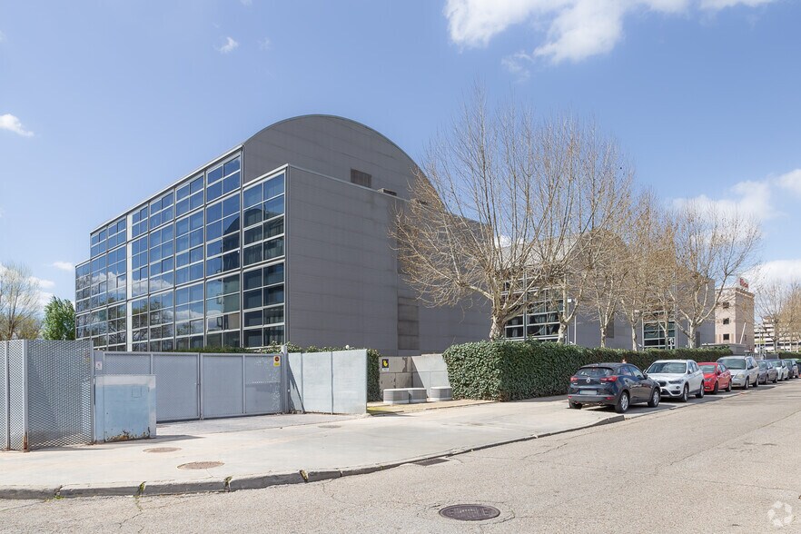 Calle Antonio Suárez, 10, Alcalá de Henares, Madrid à louer - Photo de l’immeuble – Image 3 sur 3