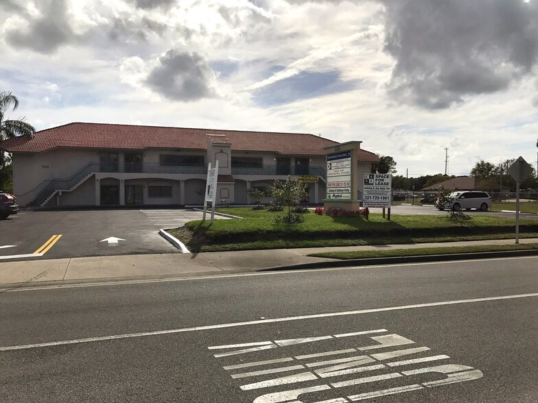 1326 SE Malabar Rd, Palm Bay, FL à louer - Photo de l’immeuble – Image 3 sur 4