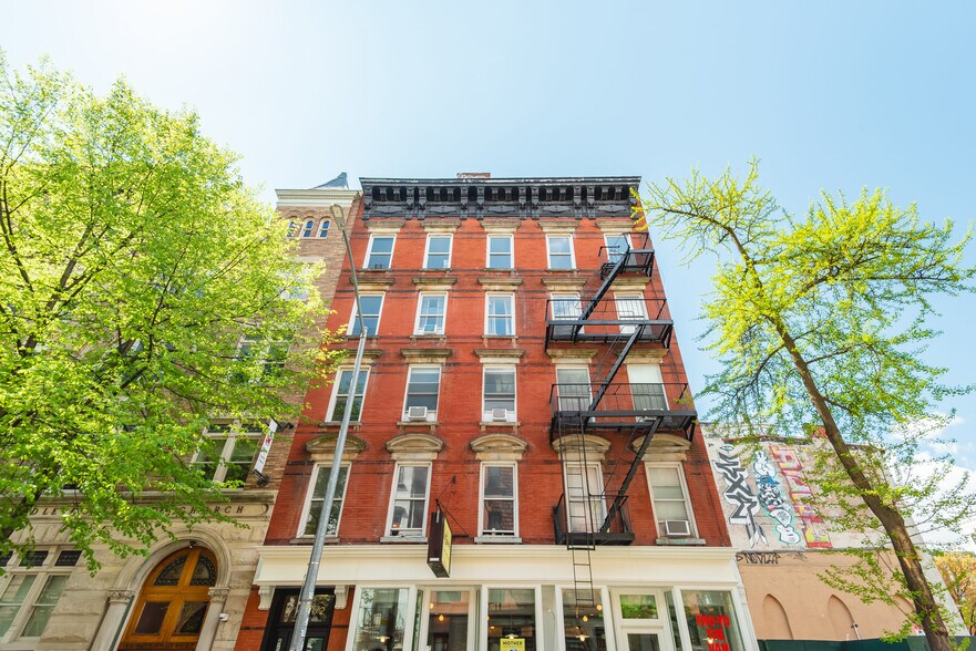 48 E 7th St, New York, NY à vendre - Photo de l’immeuble – Image 3 sur 31