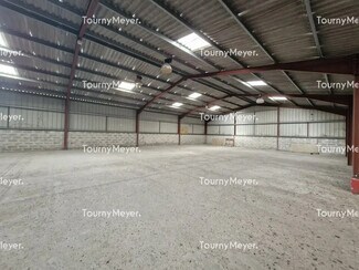 Plus de détails pour Local d'activités à louer