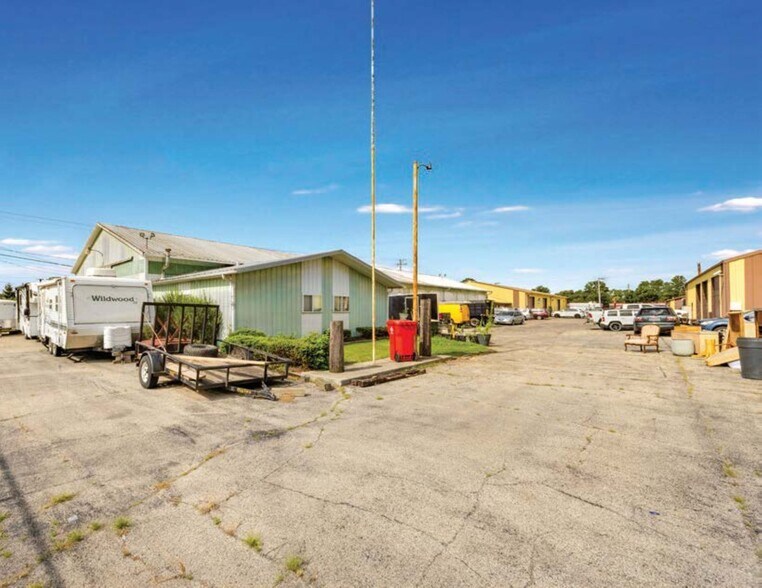 6419 Lou St, Crystal Lake, IL à vendre - Photo de l’immeuble – Image 3 sur 8