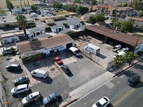 1516 W Foothill Blvd, Rialto, CA à louer Photo de l’immeuble– Image 1 sur 3