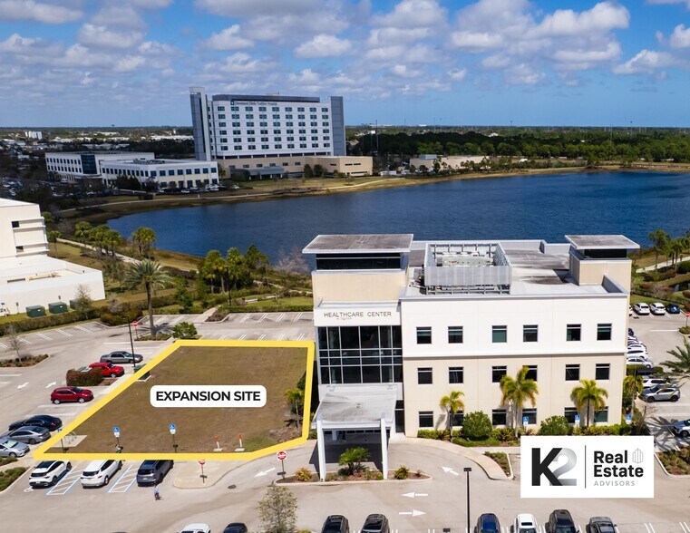 11380 SW Village Pky, Port Saint Lucie, FL à louer - Photo de l’immeuble – Image 2 sur 10