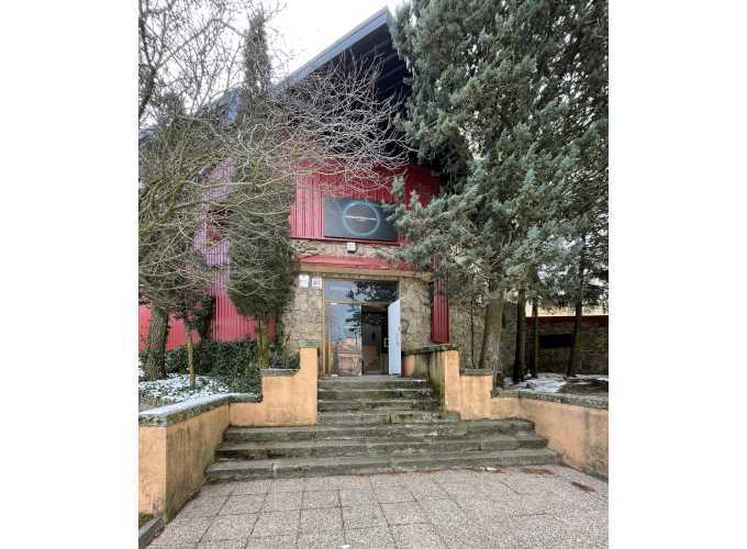 Local commercial dans El Espinar, Segovia à louer - Photo principale – Image 1 sur 18