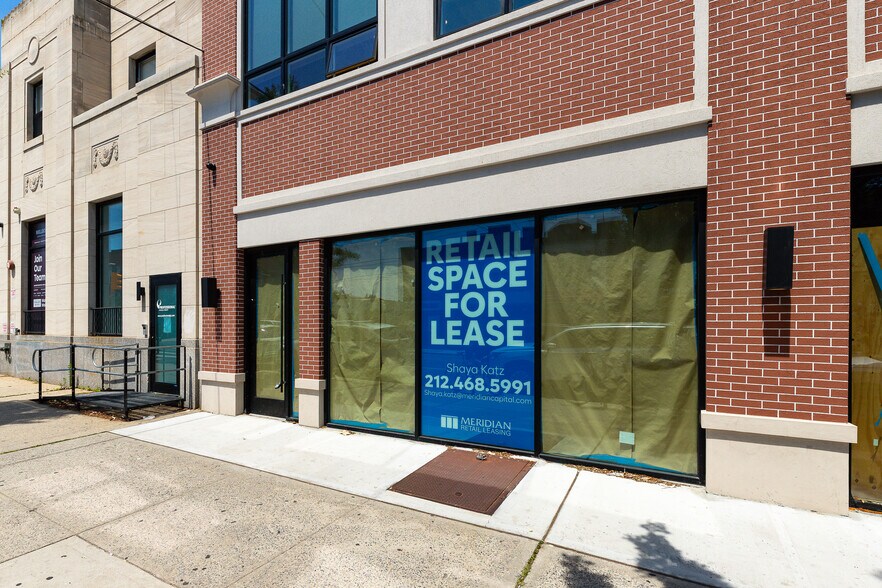 7416 13th Ave, Brooklyn, NY à louer - Photo de l’immeuble – Image 2 sur 3