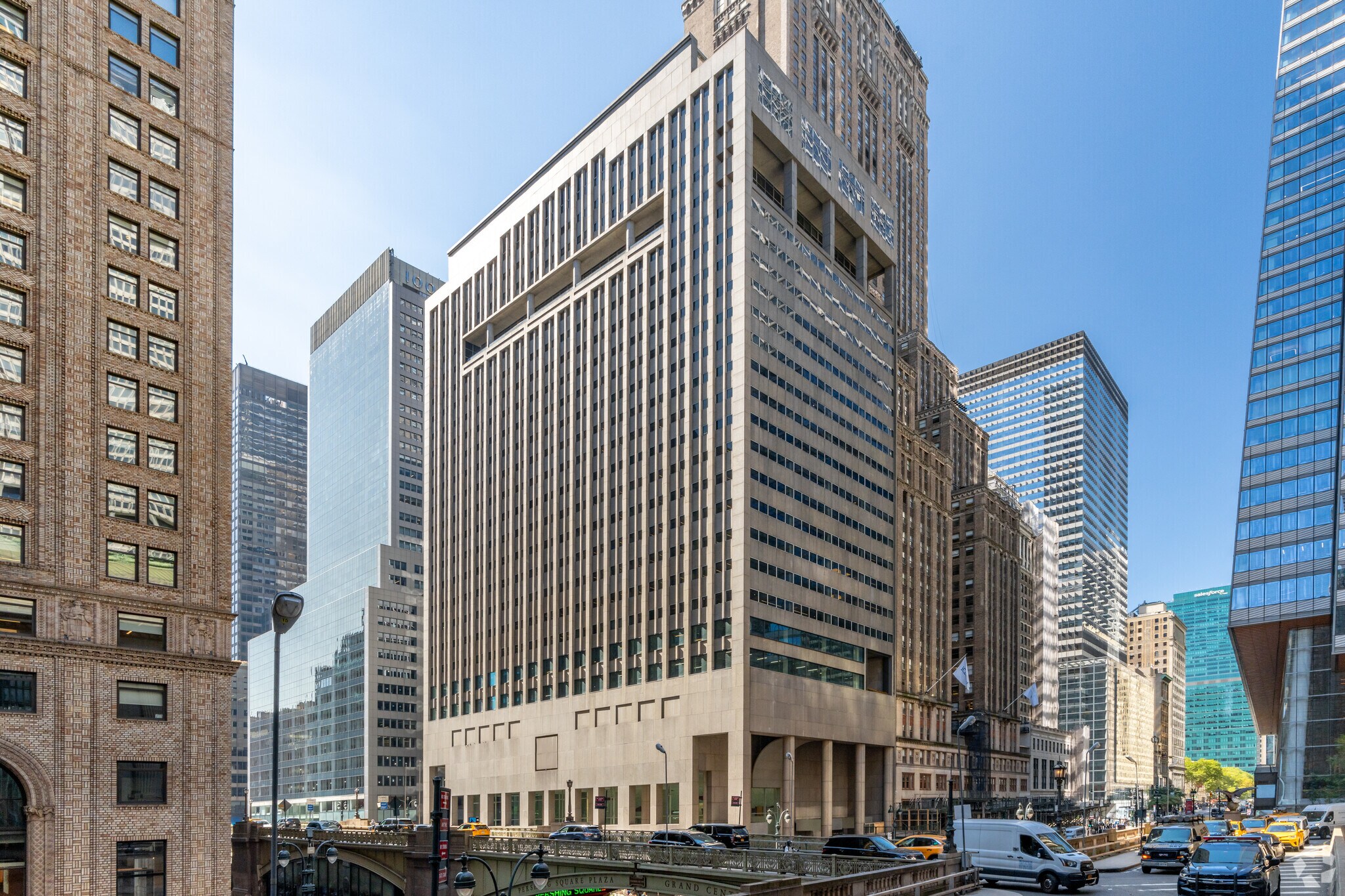 120 Park Ave, New York, NY à louer Photo de l’immeuble– Image 1 sur 15