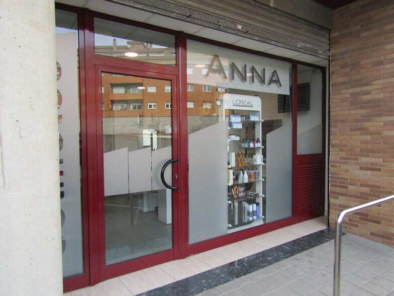 Immeuble residentiel dans Roda de Ter, Barcelona à vendre - Photo de l’immeuble – Image 3 sur 3