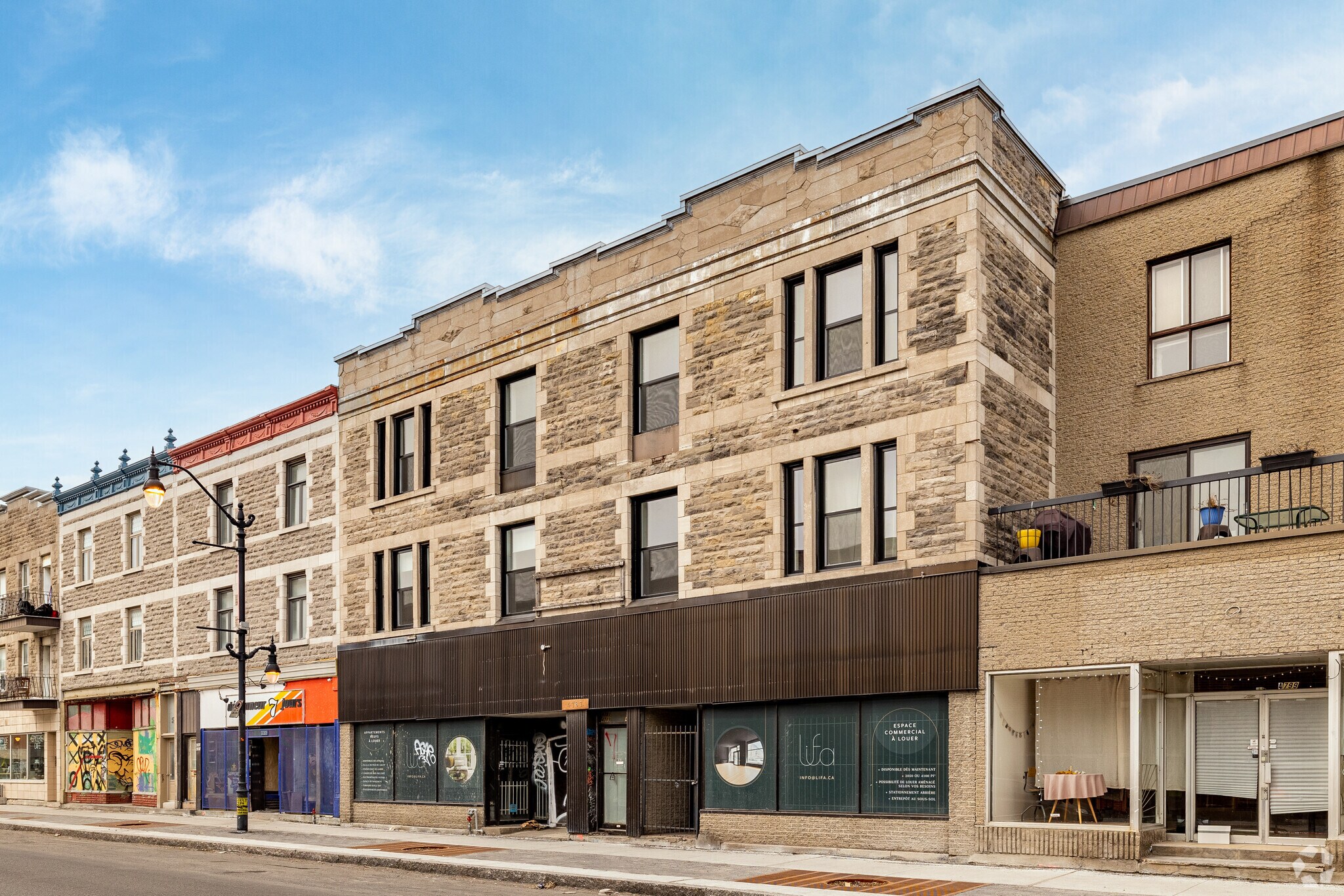 4787-4797 Rue Sainte-Catherine E, Montréal, QC à louer Photo principale– Image 1 sur 4
