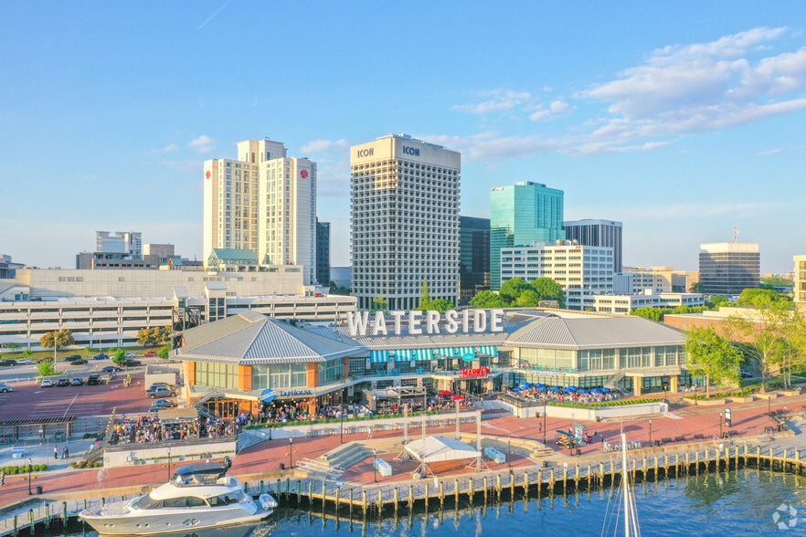 333 Waterside Dr, Norfolk, VA à louer - Photo principale – Image 2 sur 24