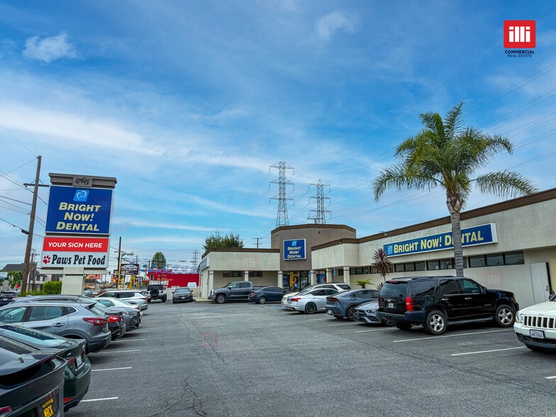 17601-17615 Lakewood Blvd, Bellflower, CA à louer - Photo de l’immeuble – Image 3 sur 8