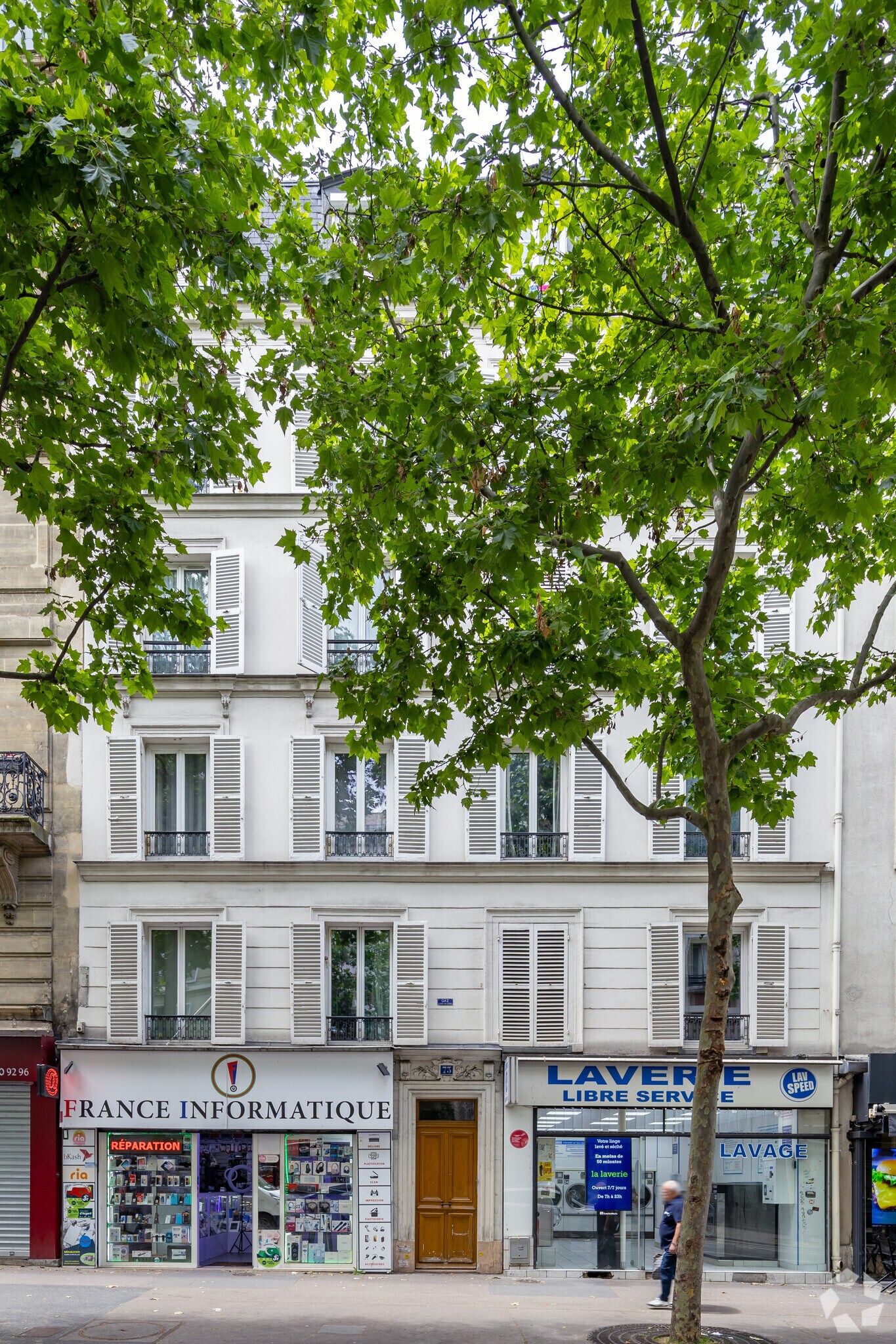 Local commercial dans Paris à louer Photo principale– Image 1 sur 3