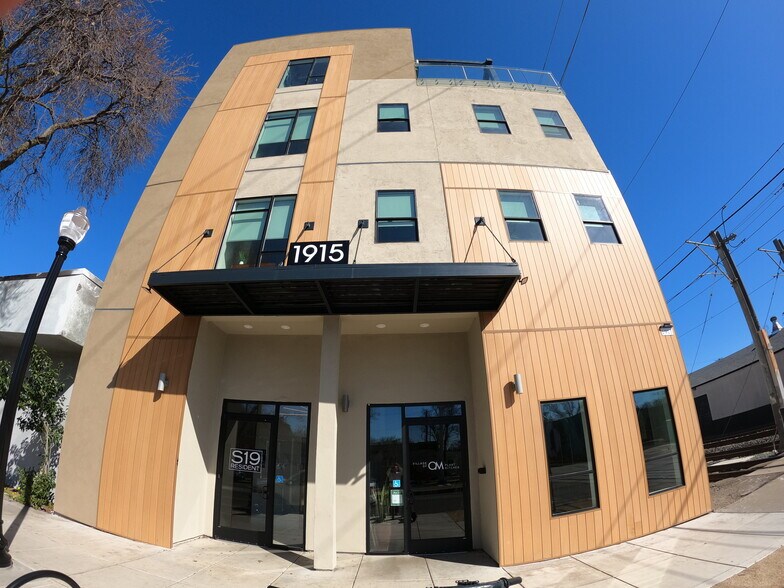 1915 S St, Sacramento, CA à vendre - Photo de l’immeuble – Image 3 sur 23