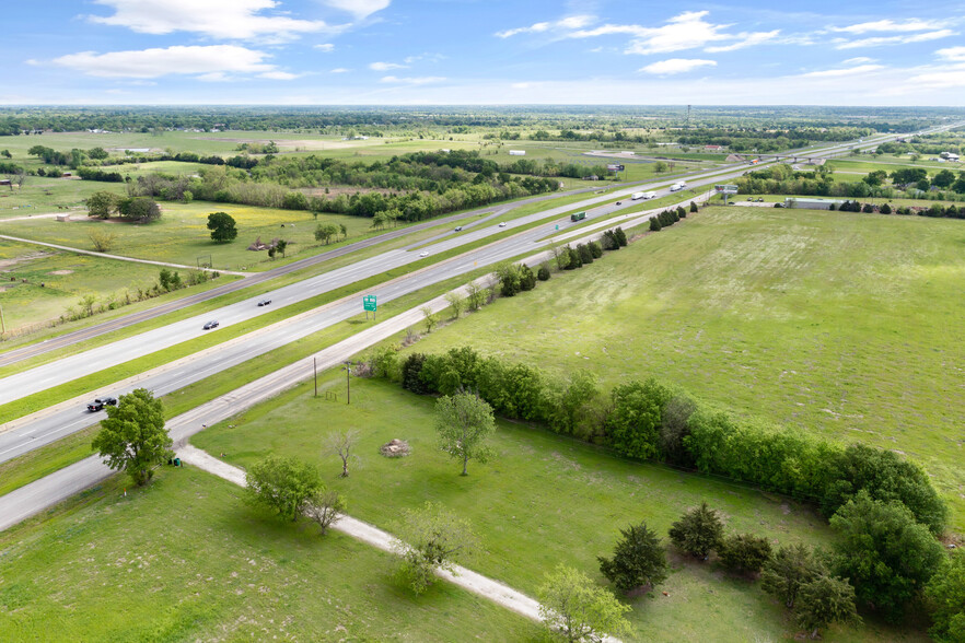 4817 E Interstate 30 -1, Campbell, TX à vendre - Photo de l’immeuble – Image 2 sur 40