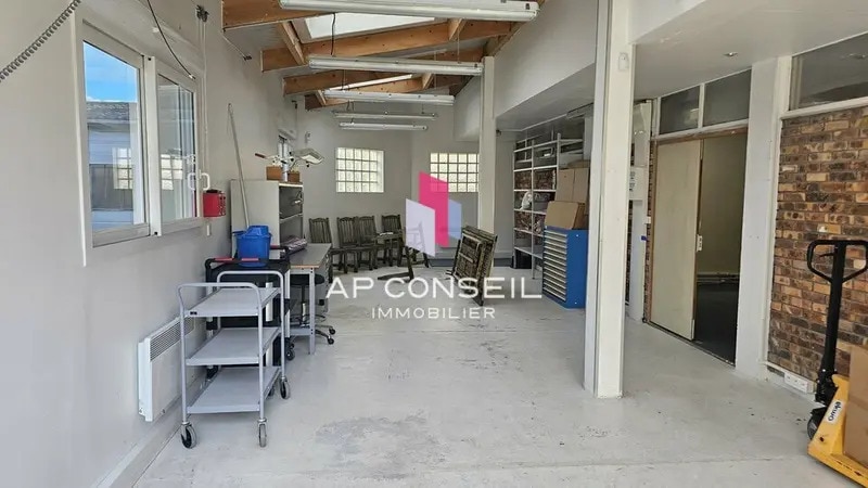 Bureau dans SAINT CYR L ECOLE à louer - Photo intérieure – Image 3 sur 8