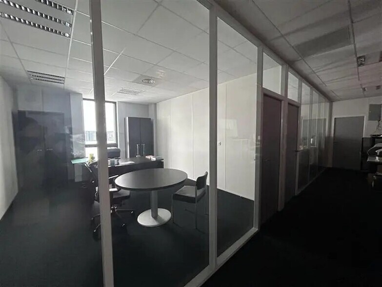Bureau dans Dijon à louer - Photo intérieure – Image 3 sur 8