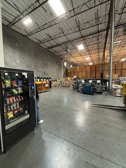 6425 S Jones Blvd, Las Vegas, NV à louer - Photo intérieure – Image 3 sur 9