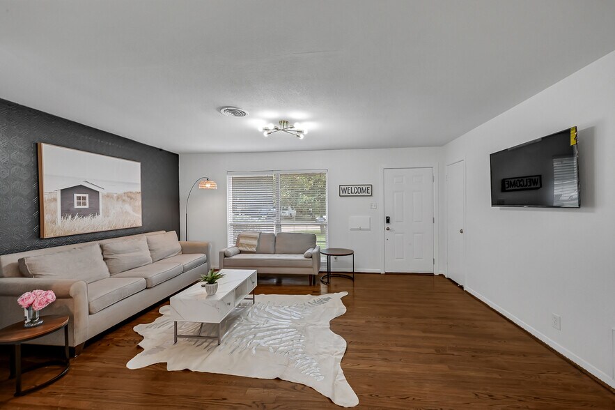 5415 Carew St, Houston, TX à vendre - Photo de l’immeuble – Image 2 sur 17