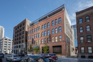Plus de détails pour 153 W Ohio St, Chicago, IL - Logement à vendre
